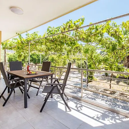 Appartement Dionysos *