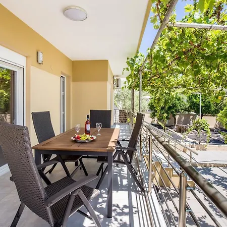 Appartement Dionysos *
