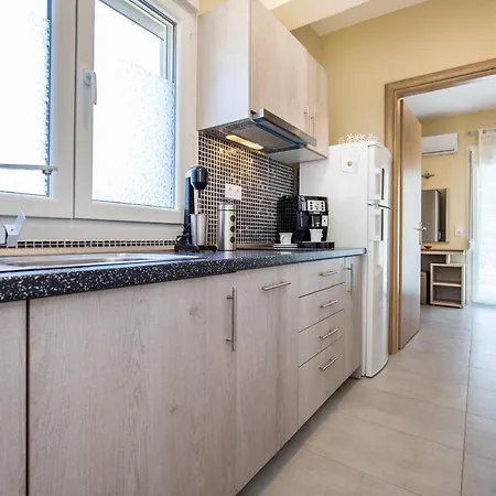 Dionysos Appartement Potos