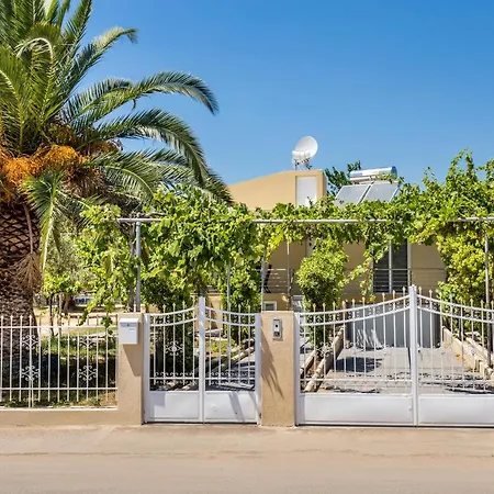 Apartment Dionysos