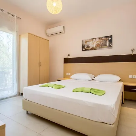 Dionysos Apartment *